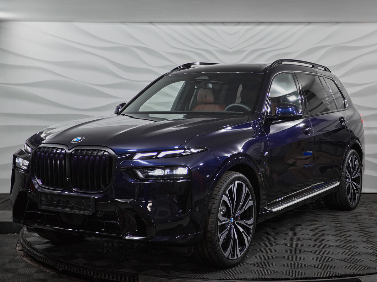Открыть фотографии: BMW X7 I (G07) Рестайлинг