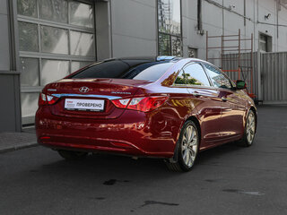 2011 Hyundai Sonata VI (YF), красный, 1050000 рублей, вид 4