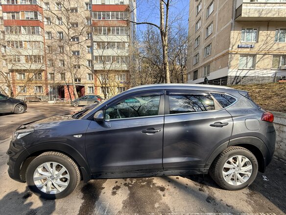 2018 Hyundai Tucson III Рестайлинг, серый, 1650000 рублей - вид 2
