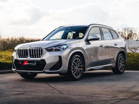 2023 BMW X1 18i sDrive III (U11/U12), серебристый, 4055000 рублей, вид 2