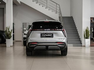 2025 Geely Atlas II, серебристый, 3723381 рублей, вид 4