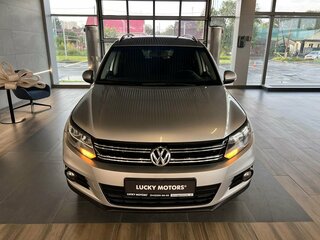 2012 Volkswagen Tiguan I Рестайлинг, серебристый, 995000 рублей, вид 2