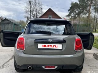 2019 Mini Hatch Cooper III (F55/F56) Рестайлинг, серый, 2200000 рублей, вид 4