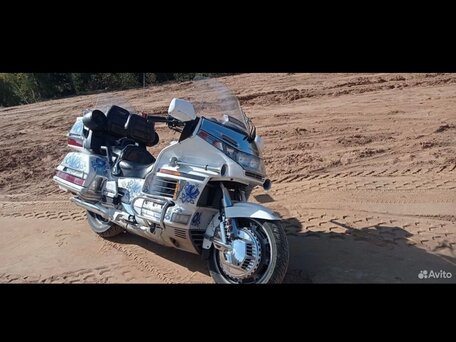 1995 Honda GL 1500 Gold Wing, белый, 450000 рублей, вид 3