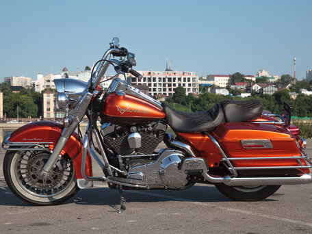 2003 Harley-Davidson Road King, оранжевый, 700000 рублей, вид 3