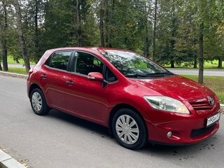 2011 Toyota Auris I Рестайлинг, красный, 1025000 рублей, вид 1