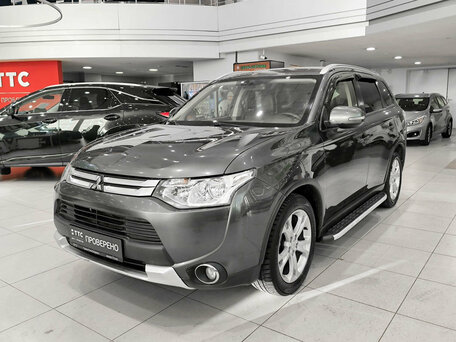 Mitsubishi Outlander III
