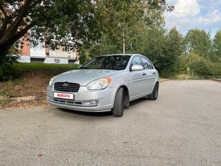 2007 Hyundai Verna II, серебристый, 395000 рублей, вид 2