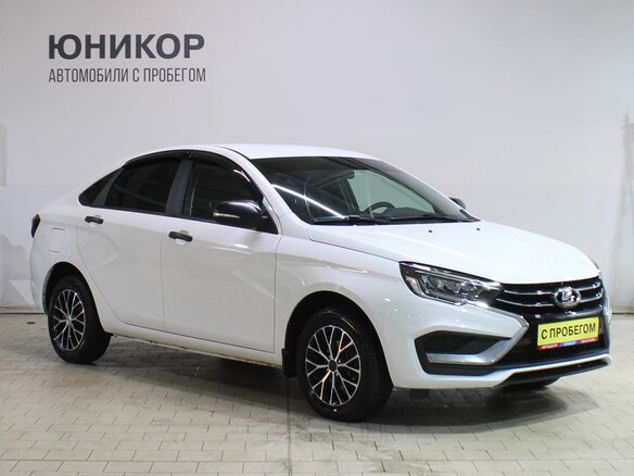 2024 Lada (ВАЗ) Vesta I Рестайлинг (NG), белый, 1099000 рублей - вид 2