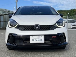 2023 Honda Fit RS IV Рестайлинг, белый, 1330000 рублей, вид 2