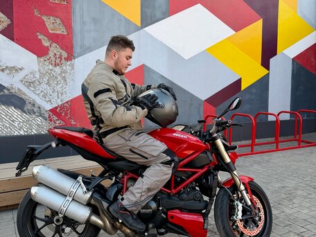2013 Ducati Streetfighter, красный, 550000 рублей, вид 2