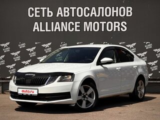 2017 Skoda Octavia III (A7) Рестайлинг, белый, 789000 рублей, вид 3