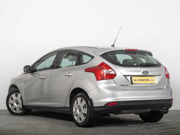 2012 Ford Focus III, серебристый, 999000 рублей - вид 4