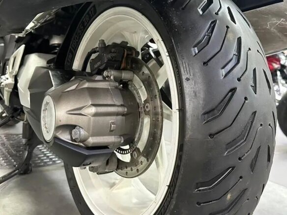 2017 Honda VFR 1200, белый, 850000 рублей - вид 9