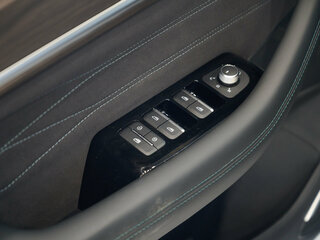 2026 Geely Monjaro I Рестайлинг, серебристый, 4954990 рублей, вид 3