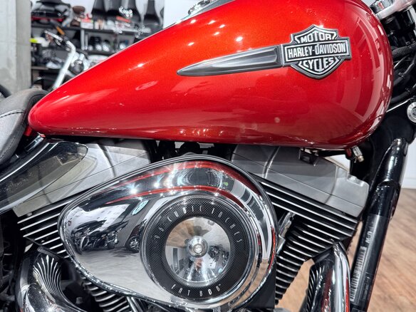2010 Harley-Davidson Fat Bob, красный, 999000 рублей - вид 17