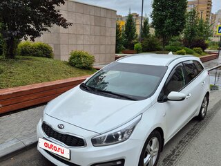 2018 Kia Ceed II Рестайлинг, белый, 1020000 рублей, вид 2