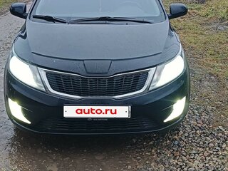 2014 Kia Rio 5-speed III, чёрный, 800000 рублей, вид 1