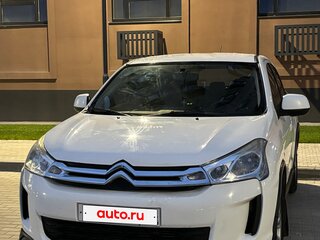 2014 Citroen C4 Aircross, белый, 780000 рублей, вид 2