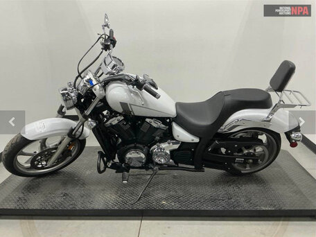 2013 Yamaha XVS1300, белый, 920000 рублей, вид 2