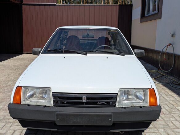 2000 Lada (ВАЗ) 21099, белый, 95000 рублей
