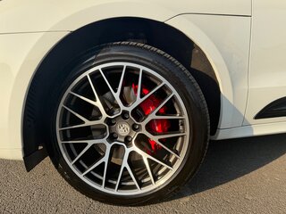 2021 Porsche Macan GTS I Рестайлинг, белый, 8700000 рублей, вид 4
