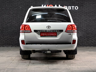 2011 Toyota Land Cruiser 200 Series, белый, 3175000 рублей, вид 5