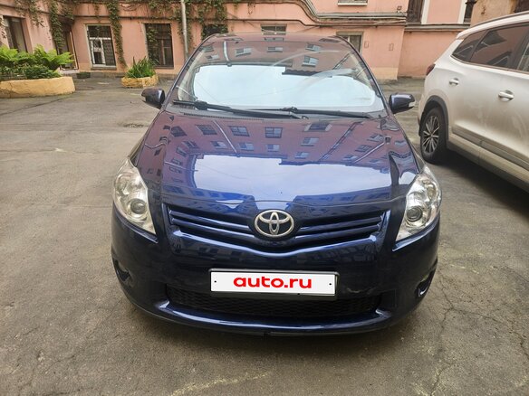 2010 Toyota Auris I Рестайлинг, синий, 670000 рублей - вид 1