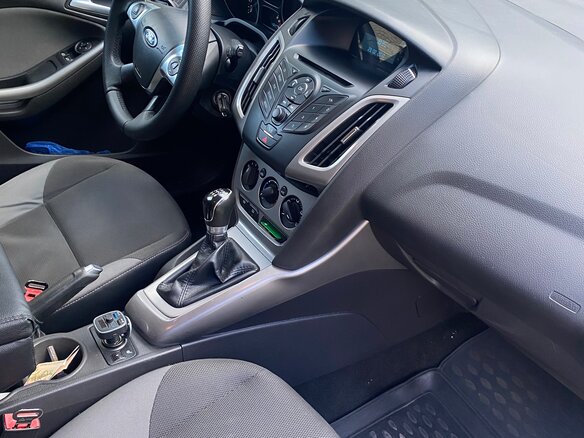 2013 Ford Focus III, белый, 720000 рублей - вид 8