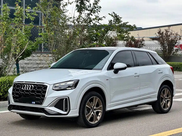 2023 Audi Q2 L 35 TFSI I Рестайлинг, белый, 1985000 рублей