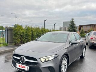 2018 Mercedes-Benz A-Класс 180 d IV (W177), серый, 2000000 рублей, вид 2