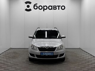 2012 Skoda Fabia II Рестайлинг, серебристый, 550000 рублей, вид 2