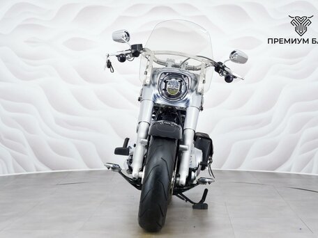 2017 Harley-Davidson Fat Boy, чёрный, 1849000 рублей, вид 4