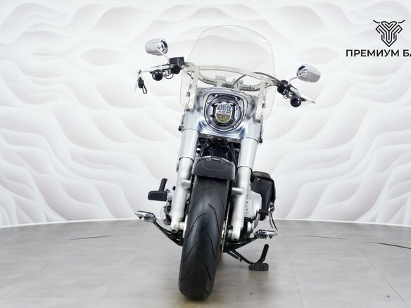 2017 Harley-Davidson Fat Boy, чёрный, 1849000 рублей - вид 3