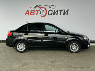 2009 Kia Rio II Рестайлинг, чёрный, 555000 рублей, вид 4