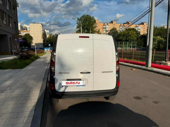 2014 Renault Kangoo II Рестайлинг, белый, 750000 рублей - вид 11