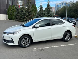2018 Toyota Corolla XI (E160, E170, E180) Рестайлинг 1, белый, 2047000 рублей, вид 1