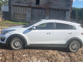 2018 Kia Rio X-Line IV, белый, 1500000 рублей, вид 3