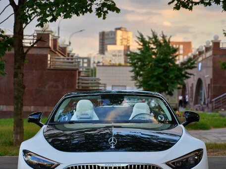 2025 Mercedes-Benz Maybach SL, белый, 28500000 рублей, вид 3
