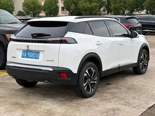 2023 Peugeot 2008 II, белый, 1500000 рублей, вид 4