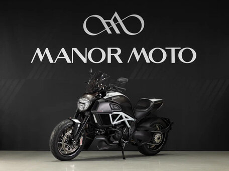 2014 Ducati Diavel Carbon, чёрный, 1350000 рублей, вид 4