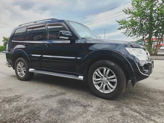 2013 Mitsubishi Pajero IV Рестайлинг 1, чёрный, 2600000 рублей, вид 4