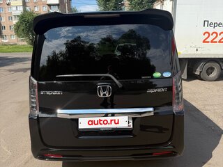 2013 Honda Stepwgn Spada IV Рестайлинг, чёрный, 1720000 рублей, вид 2