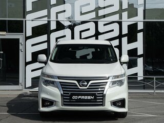 2018 Nissan Elgrand III (E52) Рестайлинг, белый, 2900000 рублей, вид 3