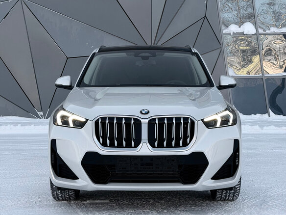 2025 BMW X1 25Li xDrive III (U11/U12), белый