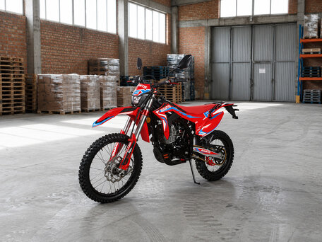 2025 Avantis FX 250, красный, 132700 рублей, вид 2