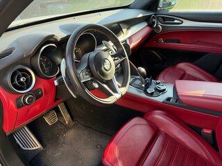 2017 Alfa Romeo Stelvio I, серый, 2250000 рублей, вид 5