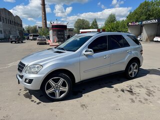 2008 Mercedes-Benz M-Класс 320 II (W164) Рестайлинг, серебристый, 2000000 рублей, вид 2