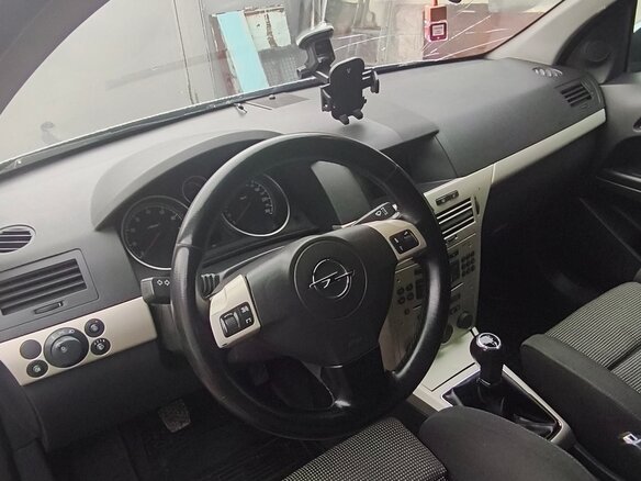 2007 Opel Astra H Рестайлинг, серый, 400000 рублей - вид 10
