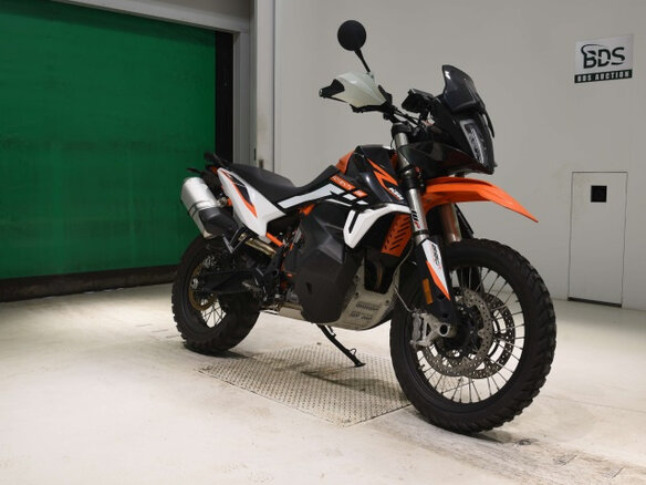 2022 KTM 890 Adventure R, оранжевый, 1050000 рублей - вид 2